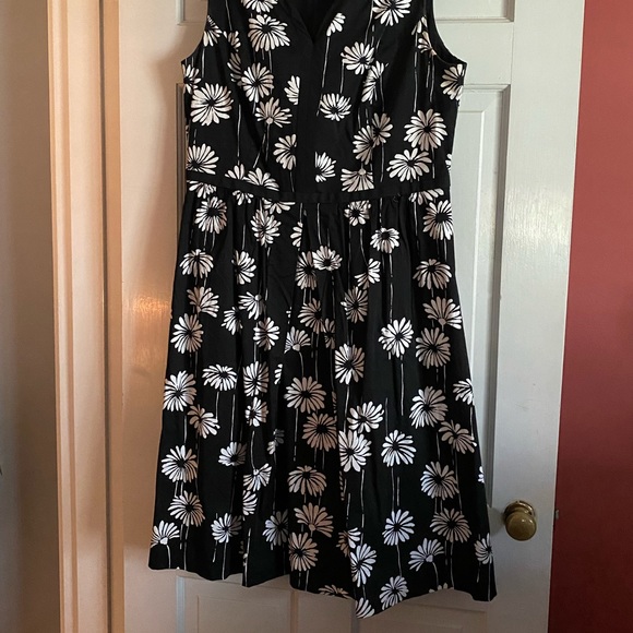 Talbots Dress, Size 16 - Picture 3 of 3